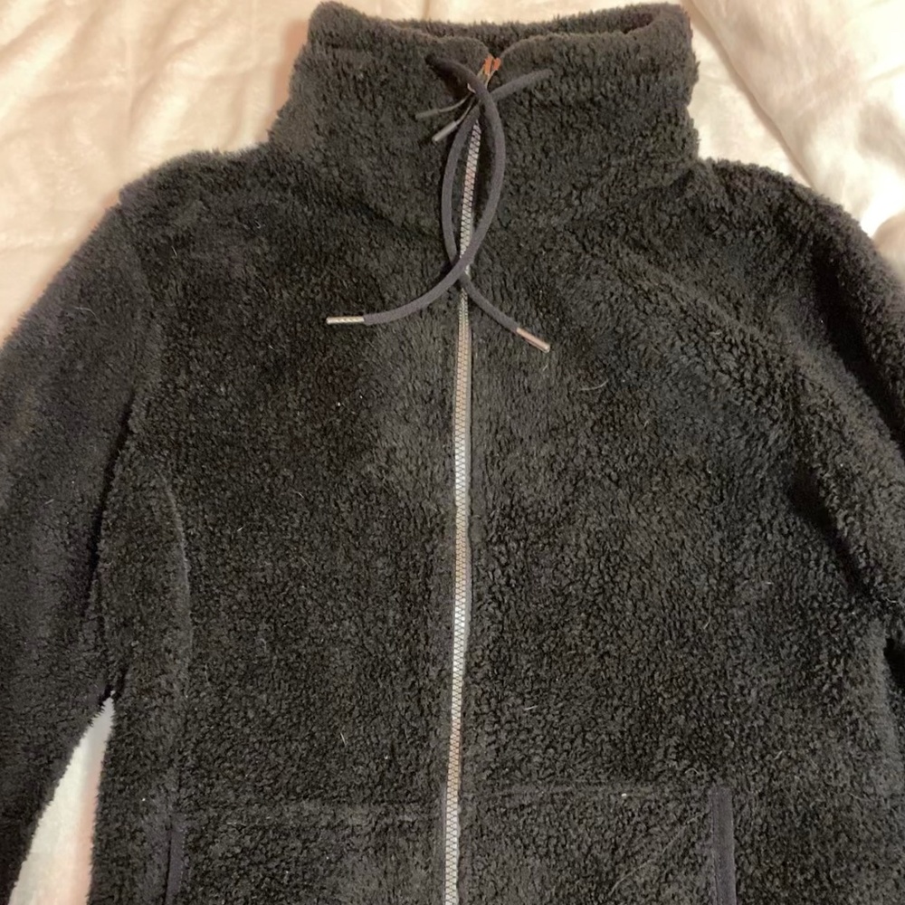 black fluffy new balance sweatshirt